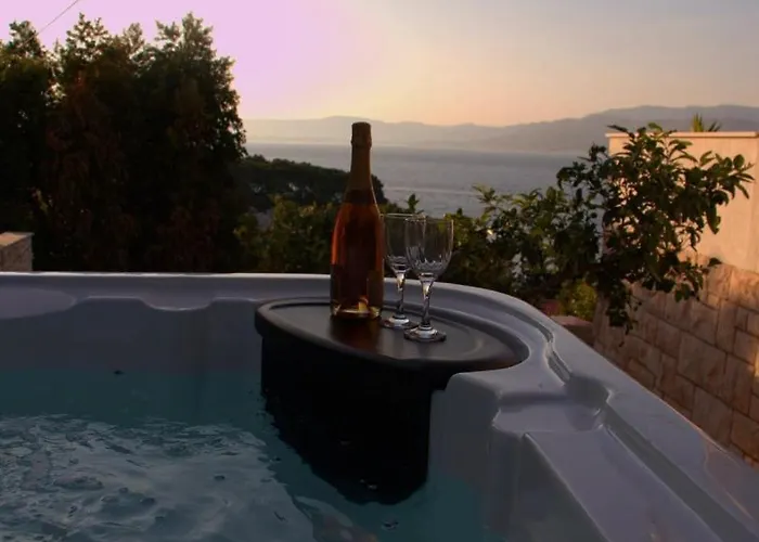 Feriehus Seaview Splitska